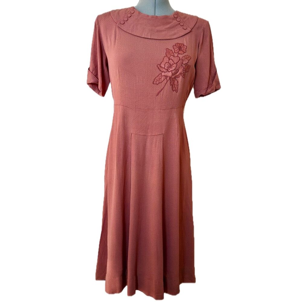 Vintage Late 30s Early 40s Dusty Rose Floral Embroidered Crepe Tea Dress, Sz 4/6